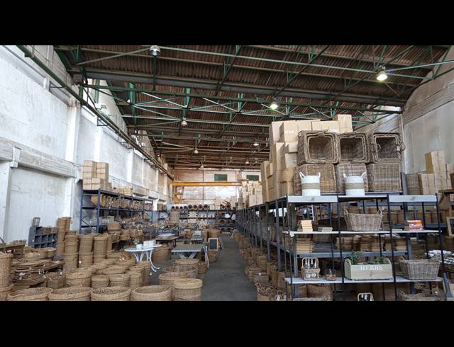 1,080M² WAREHOUSE TO LET IN NDABENI
